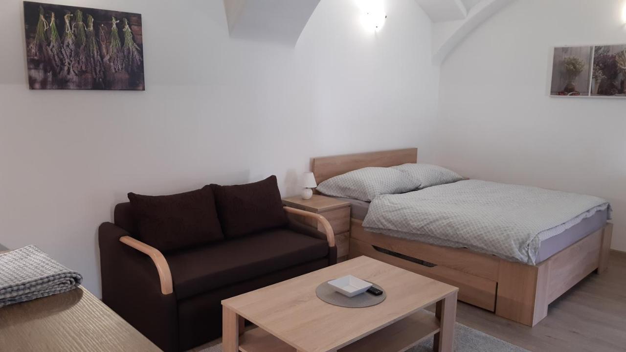 Martinuv Dvur Apartment Pilsen Exterior photo