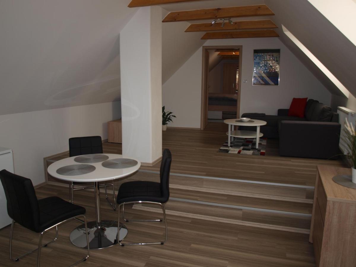 Martinuv Dvur Apartment Pilsen Exterior photo